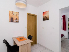Apartments Ammos - One Bedroom Apartment with Shared Terrace and Sea View Mali